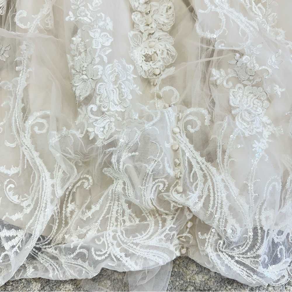 Allure Bridals Gown 9413 champagne ivory size 12 sweetheart princess - Picture 14 of 17